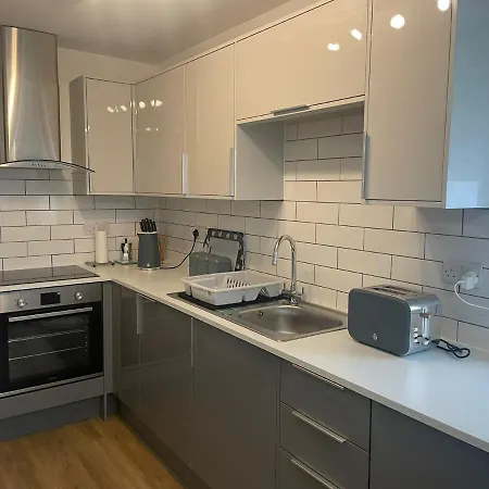 Cosy 1 Bed In Filton Avenue - Hopewell Бристоль